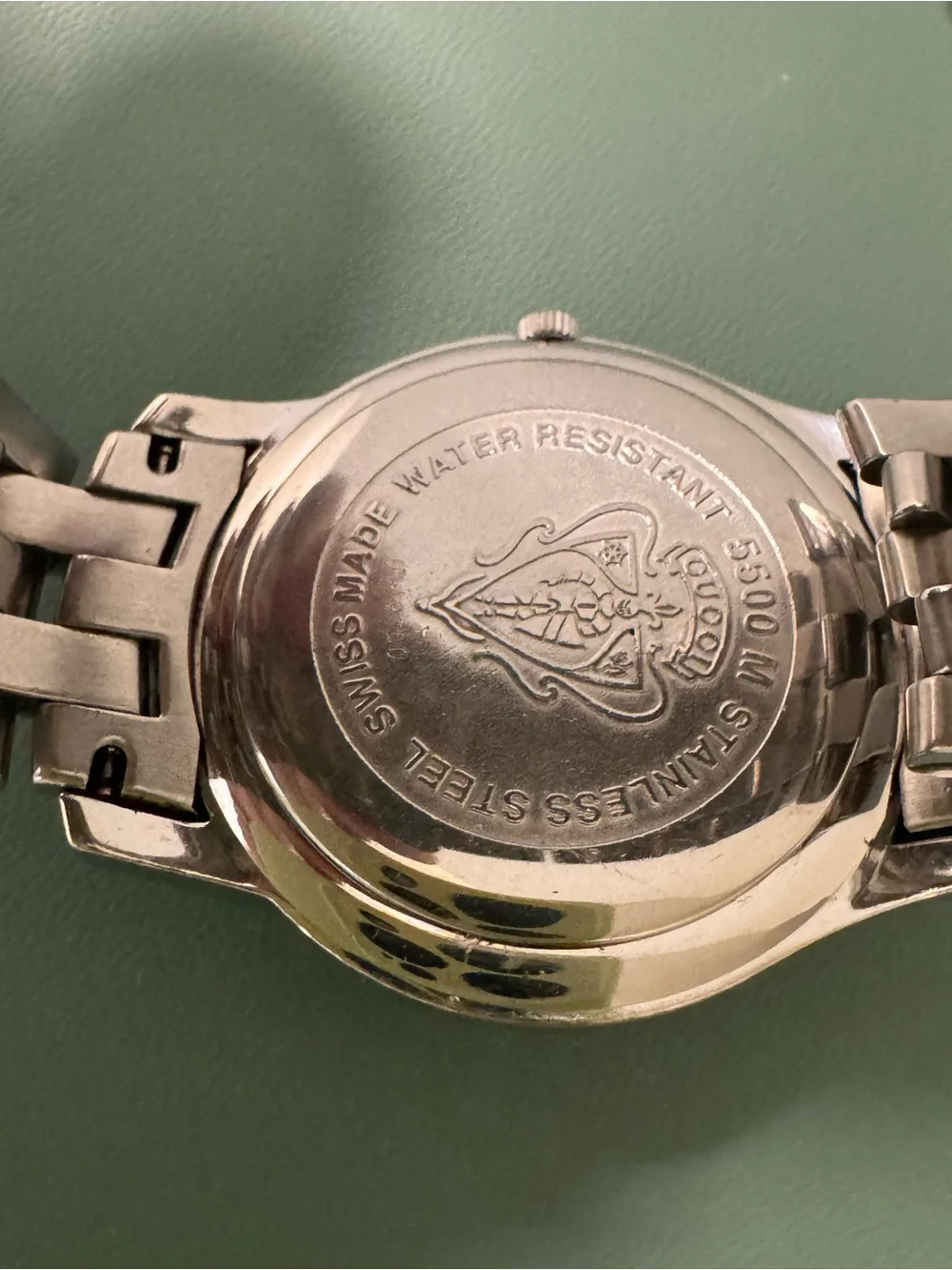Gucci Silver-Tone Men’s Roman Numeral Bracelet Watch